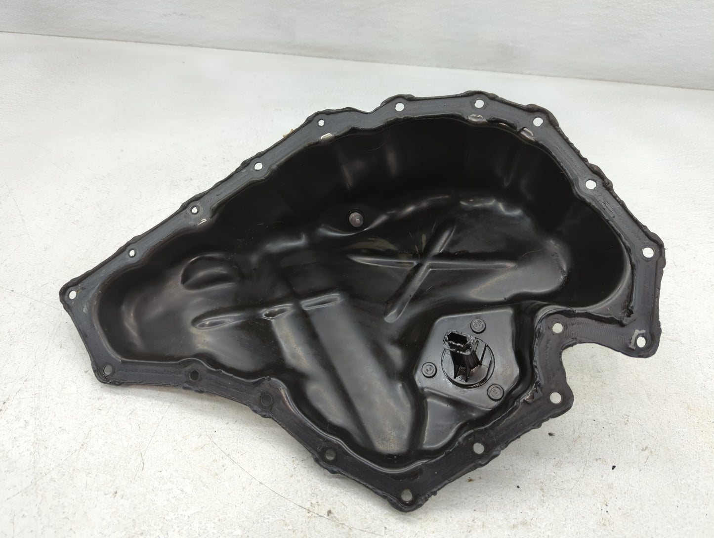 2011-2012 Audi Q5 Engine Oil Pan P/N:6PR 009 629-01 03C 907 660H Fits Fits 2009 2010 2011 2012 2013 2014 2015 2016 OEM Used