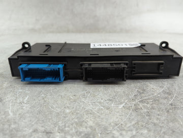 Bmw 135 Body Control Module Bcm Inner Cabin Fuse Box