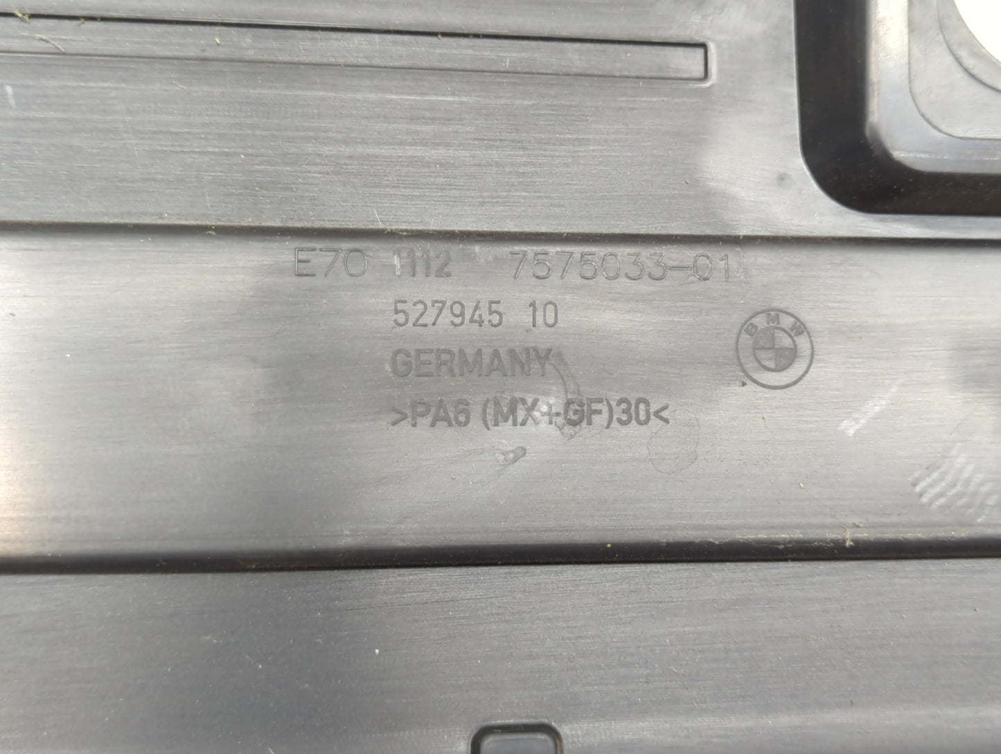 2011 Bmw 328i Engine Cover 1453183 - Oemusedautoparts1.com