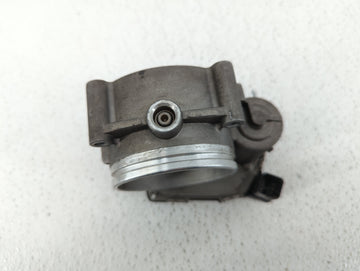 2007-2013 Bmw 328i Throttle Body P/N:1354 7556118-04 1354 7556118-03 Fits Fits 2007 2008 2009 2010 2011 2012 2013 OEM Used Auto Parts
