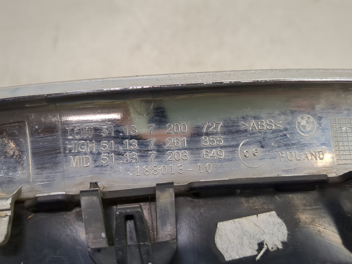 2011-2013 Bmw 528i Front Grille Bumper Not Included 1459890 - Oemusedautoparts1.com