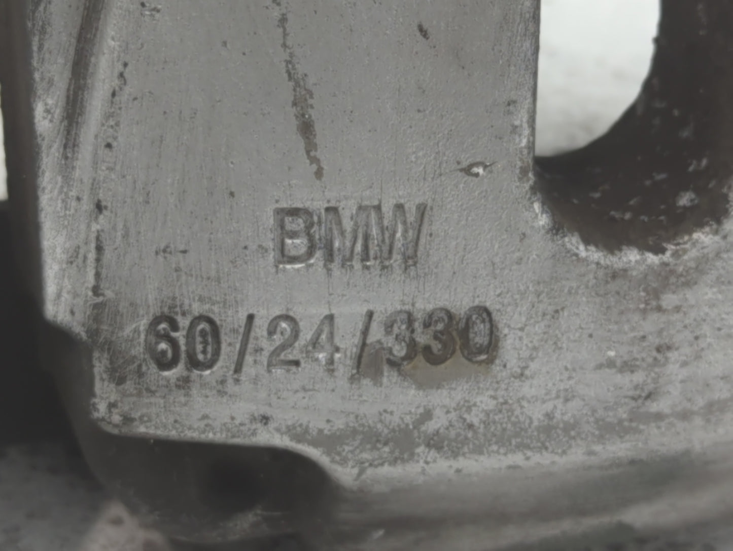 2011-2016 Bmw 528i Front Driver Left Brake Caliper - Oemusedautoparts1.com
