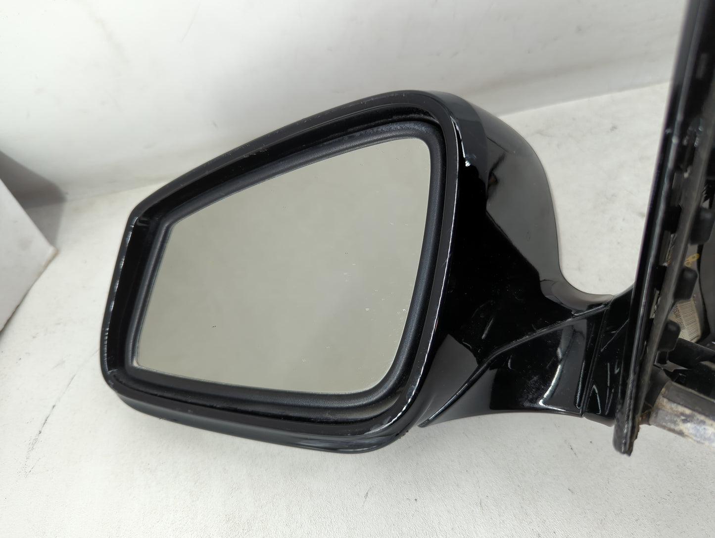 2011-2012 Bmw 535i Driver Side View Mirror - Left Door Mirror OEM Used - Oemusedautoparts1.com