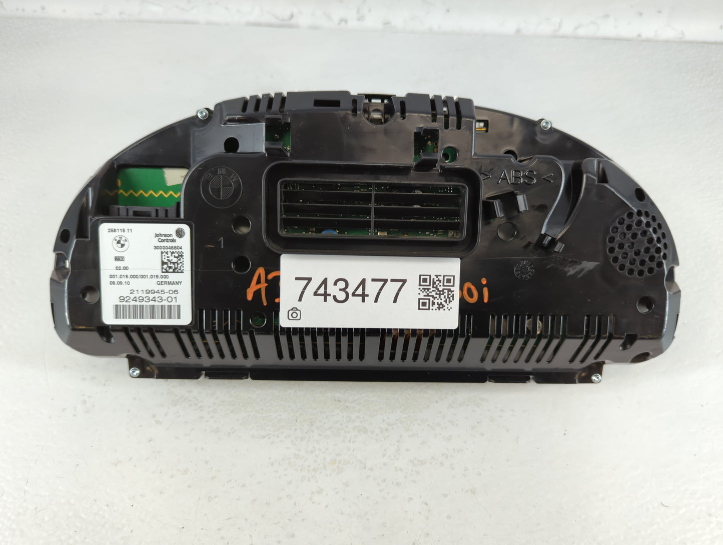 2011 Bmw 535i Instrument Cluster Speedometer Gauges P/N:9249343-01 2119945-06 Fits OEM Used Auto Parts - Oemusedautoparts1.c