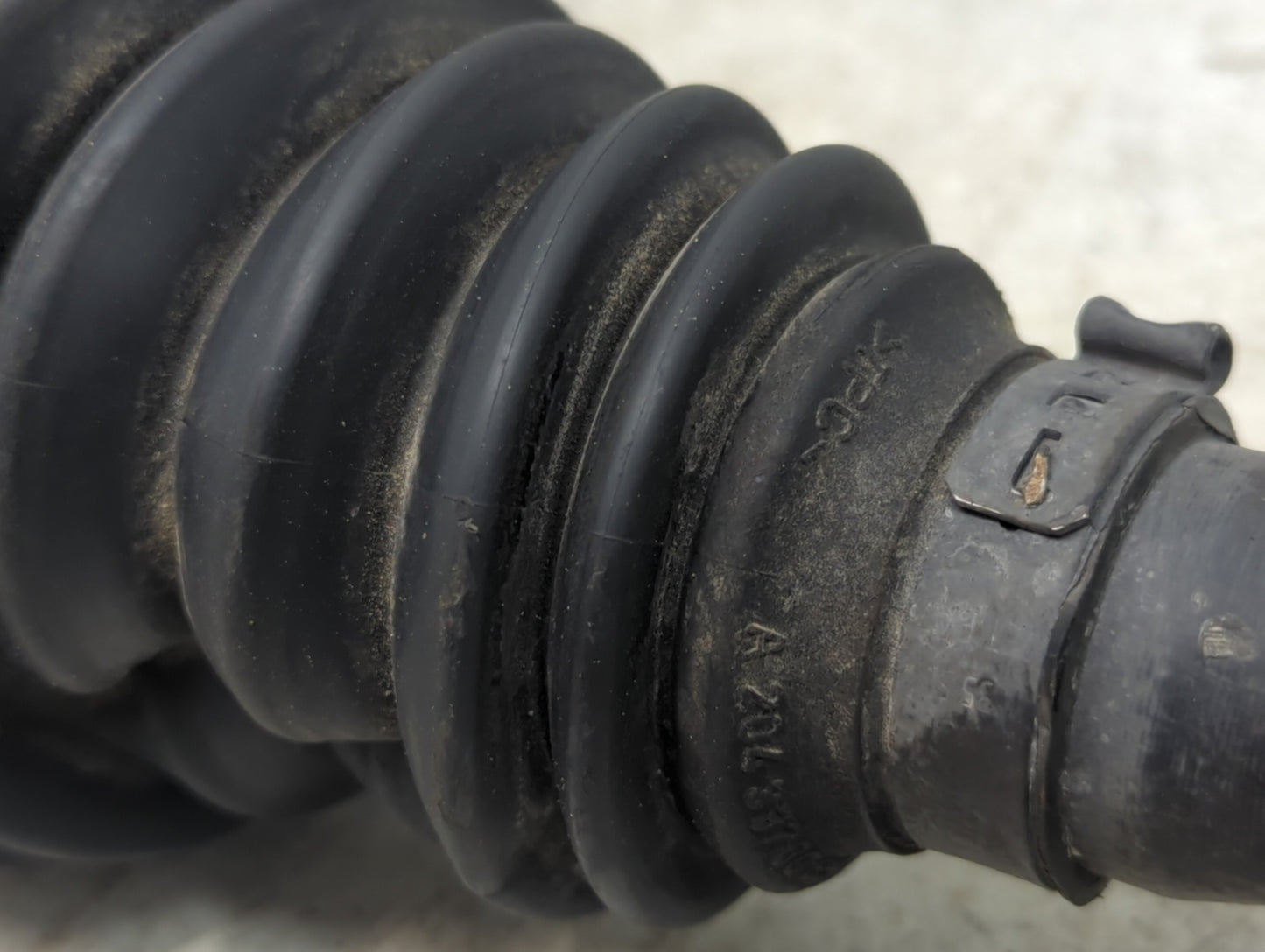 2011 Bmw 535i Gt Xdrive Axle Shaft Front Driver Cv C/v - Oemusedautoparts1.com