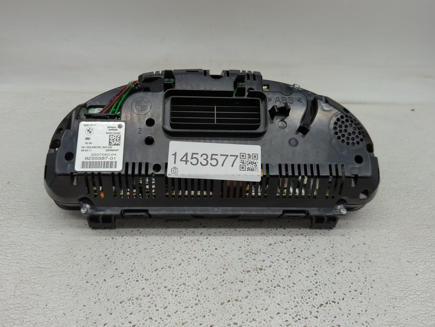 2011 Bmw 550i Instrument Cluster Speedometer Gauges P/N:2207050-04 9255587-01 Miles:156K Fits Fits 2010 OEM Used Auto Parts