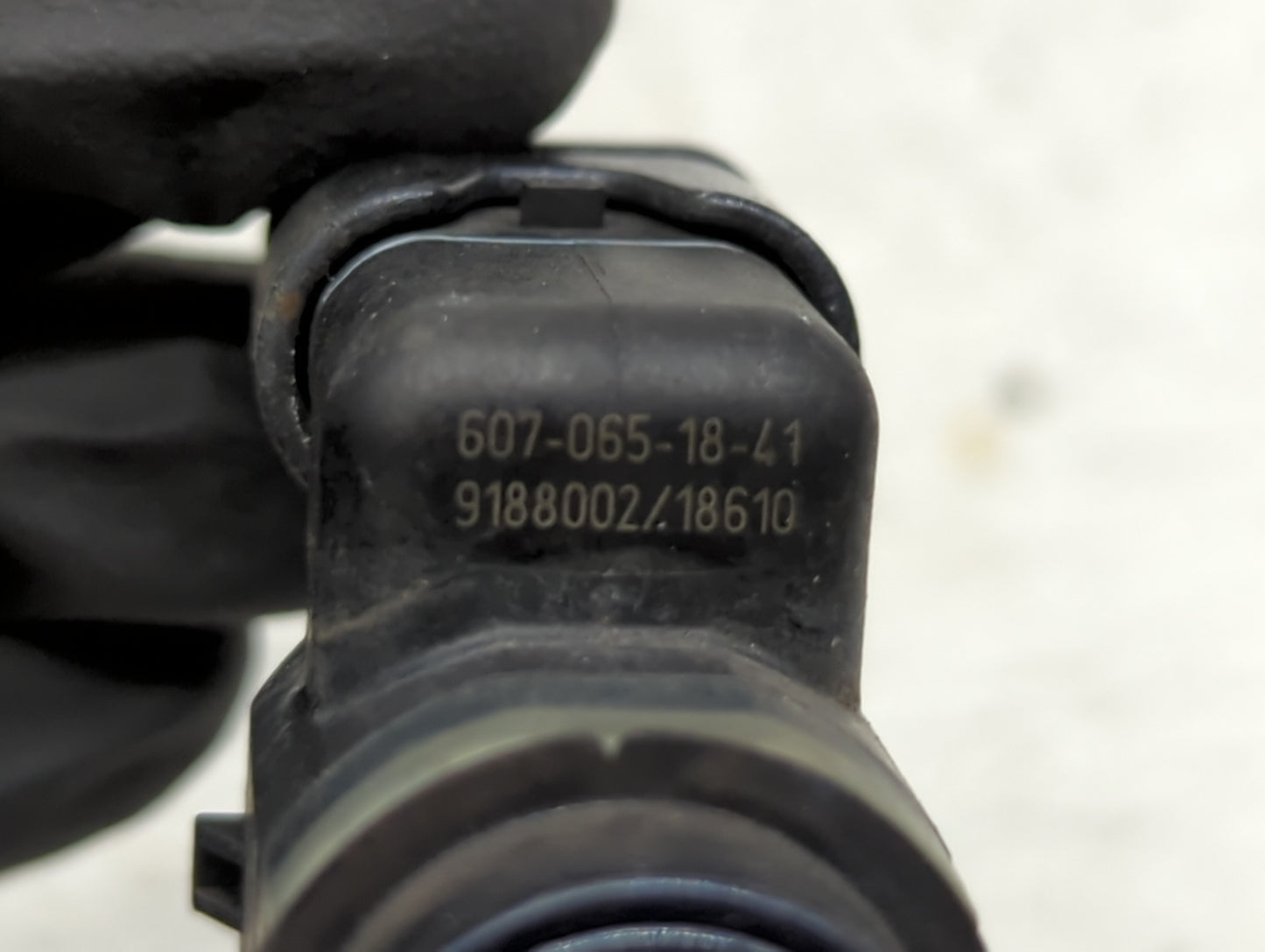 2011 Bmw 740 Front Park Assist Sensor Black 1456975 - Oemusedautoparts1.com