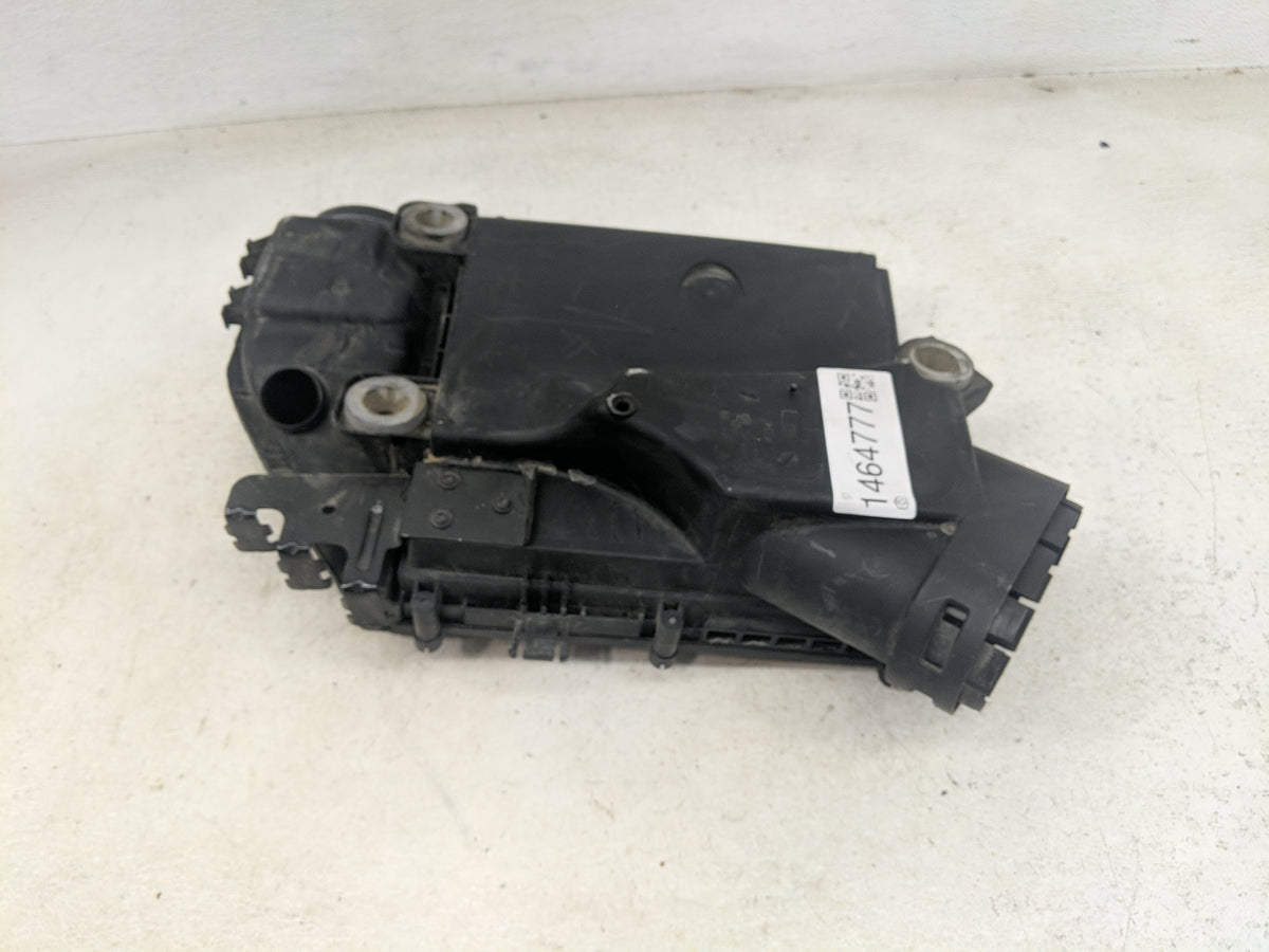 2011-2012 Bmw 740i Air Cleaner Intake-duct Hose Tube 1464777 - Oemusedautoparts1.com