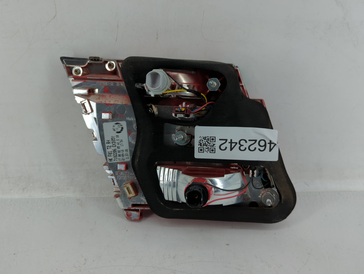 2011-2012 Bmw 740i Tail Light Assembly Passenger Right OEM P/N:7182206 Fits Fits 2009 2010 2011 2012 OEM Used Auto Parts - O