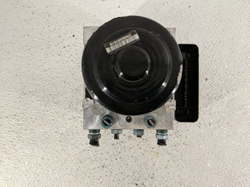 2011-2017 Bmw X3 ABS Pump Control Module Replacement P/N:3451-6851086-01 Fits Fits 2011 2012 2013 2014 2015 2016 2017 2018 OEM Used Auto Parts