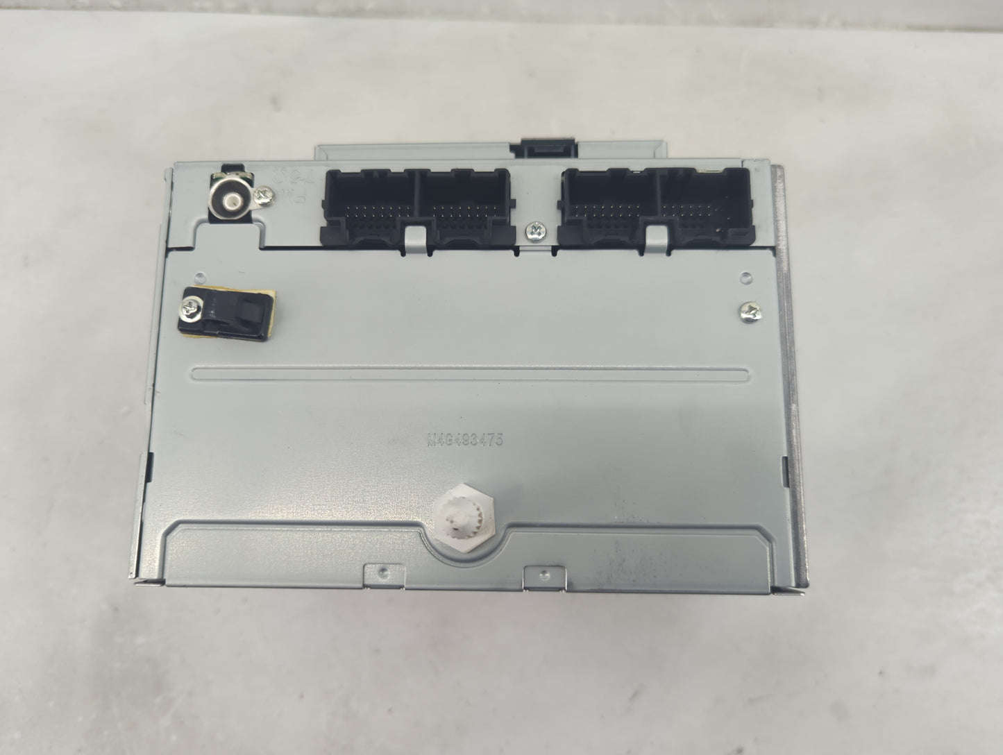 2010-2012 Buick Enclave Radio AM FM Cd Player Receiver Replacement P/N:20940022 Fits Fits 2010 2011 2012 OEM Used Auto Parts