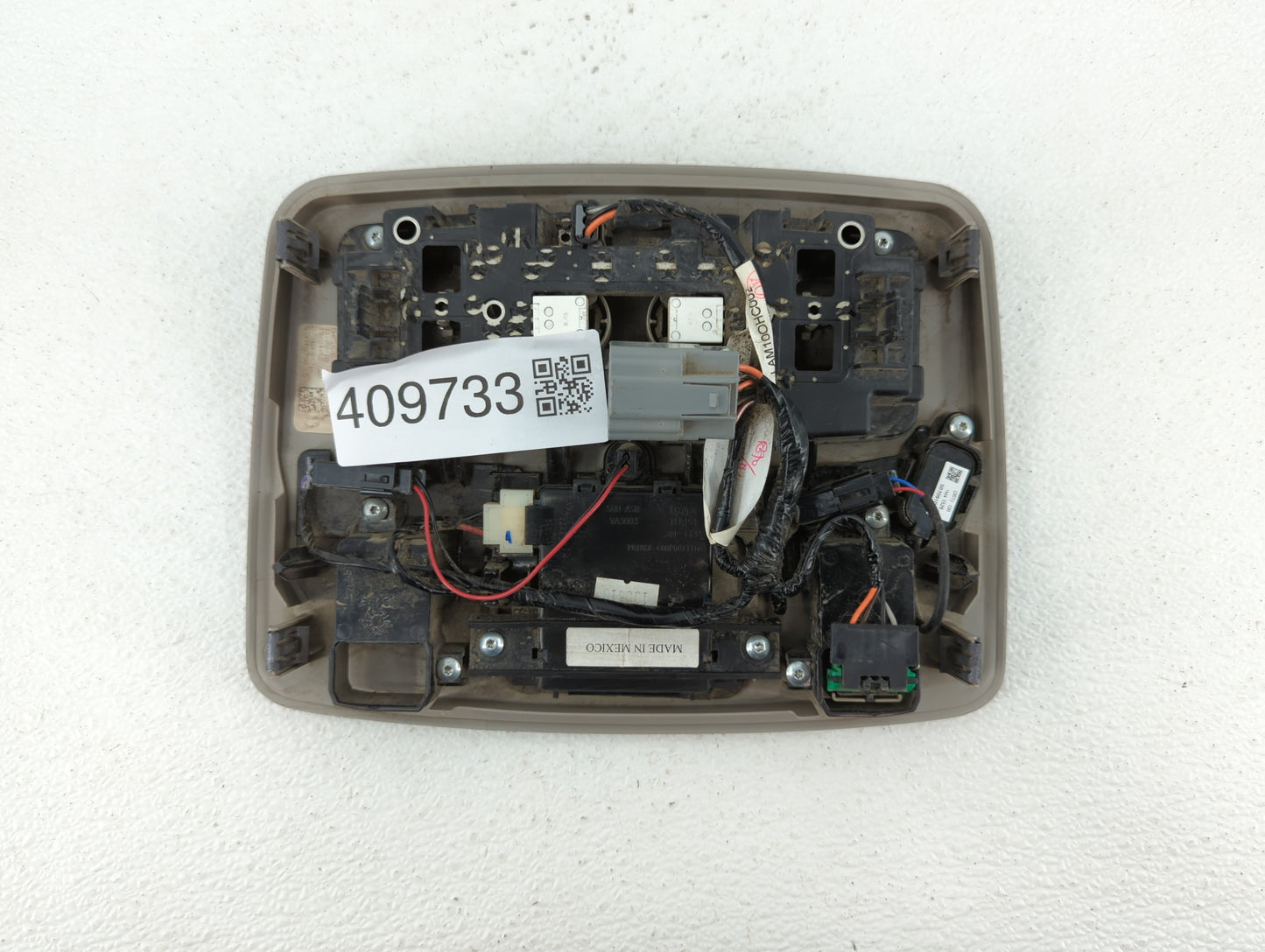 2008-2017 Buick Enclave Overhead Roof Console Interior Dome Light - Oemusedautoparts1.com