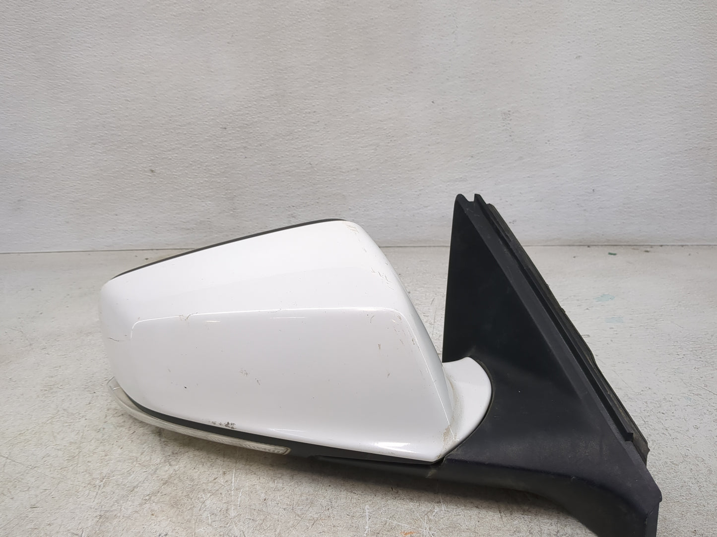 2010-2012 Buick Lacrosse Passenger Side View Mirror - Right Door Mirror OEM Used - Oemusedautoparts1.com