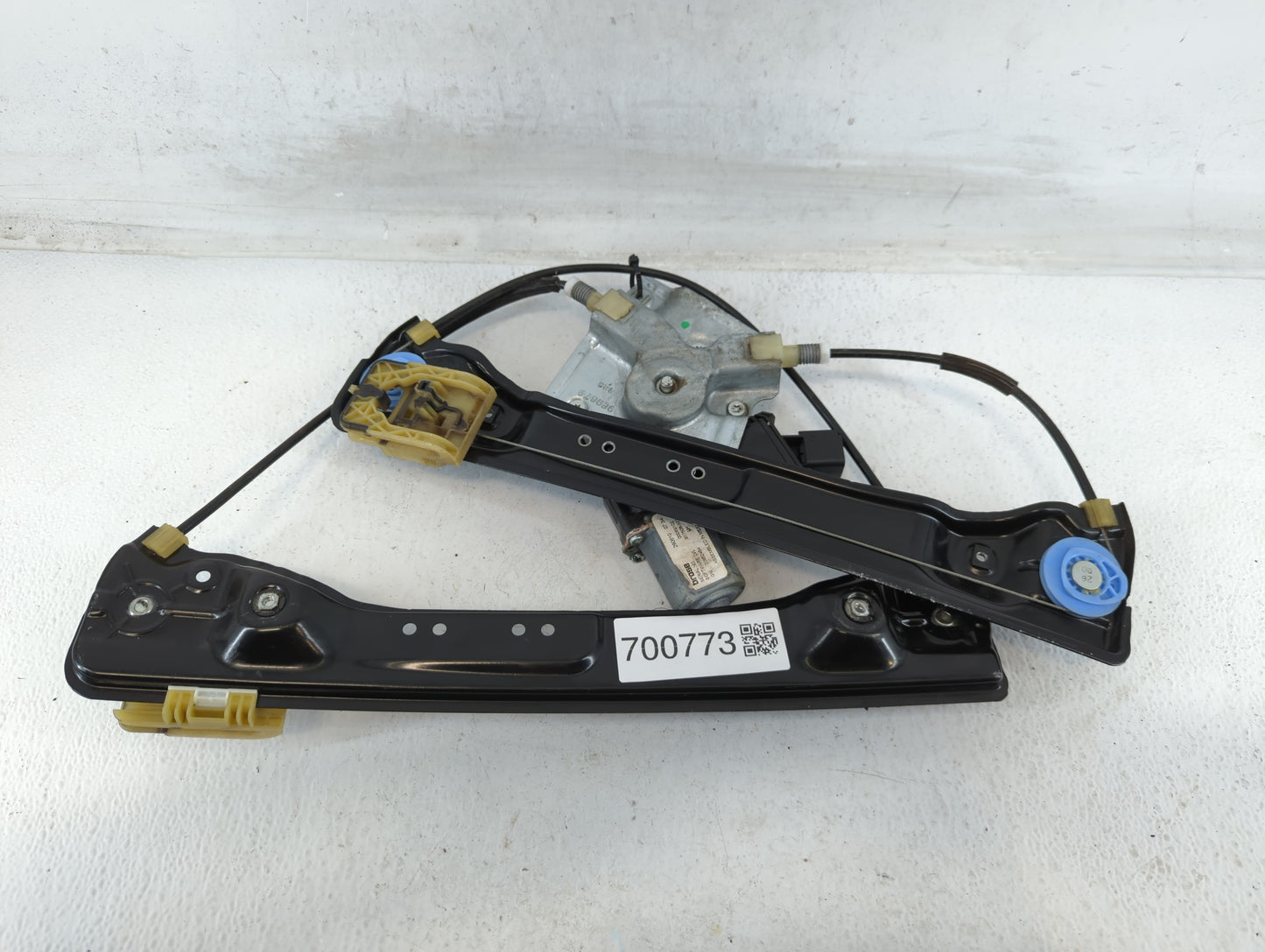 2011-2016 Buick Lacrosse Driver Left Front Window Regulator 700773 - Oemusedautoparts1.com