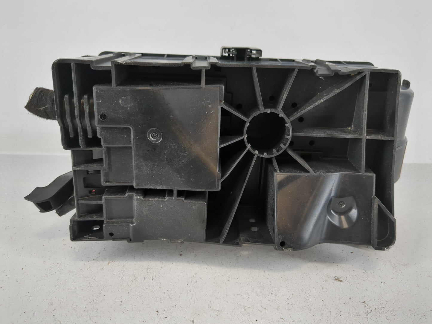 2011 Buick Regal Fusebox Fuse Box Panel Relay Module P/N:13343935 Fits OEM Used Auto Parts - Oemusedautoparts1.com
