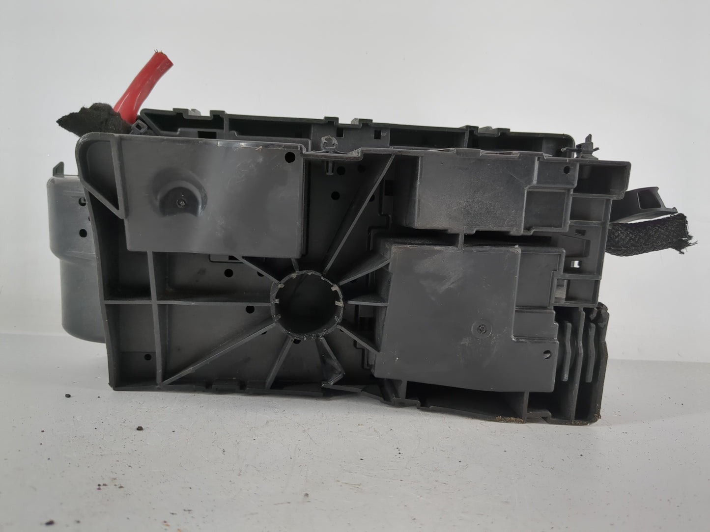 2011 Buick Regal Fusebox Fuse Box Panel Relay Module P/N:13343935 Fits OEM Used Auto Parts - Oemusedautoparts1.com