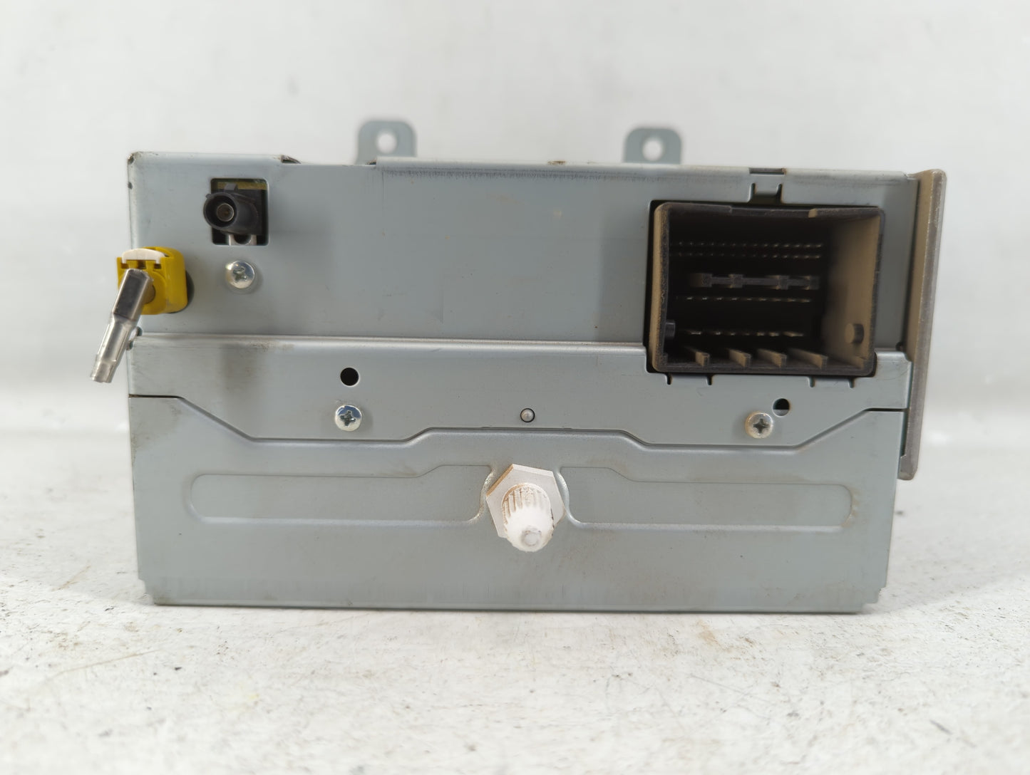 2011-2012 Buick Regal Am Fm Cd Player Radio Receiver - Oemusedautoparts1.com