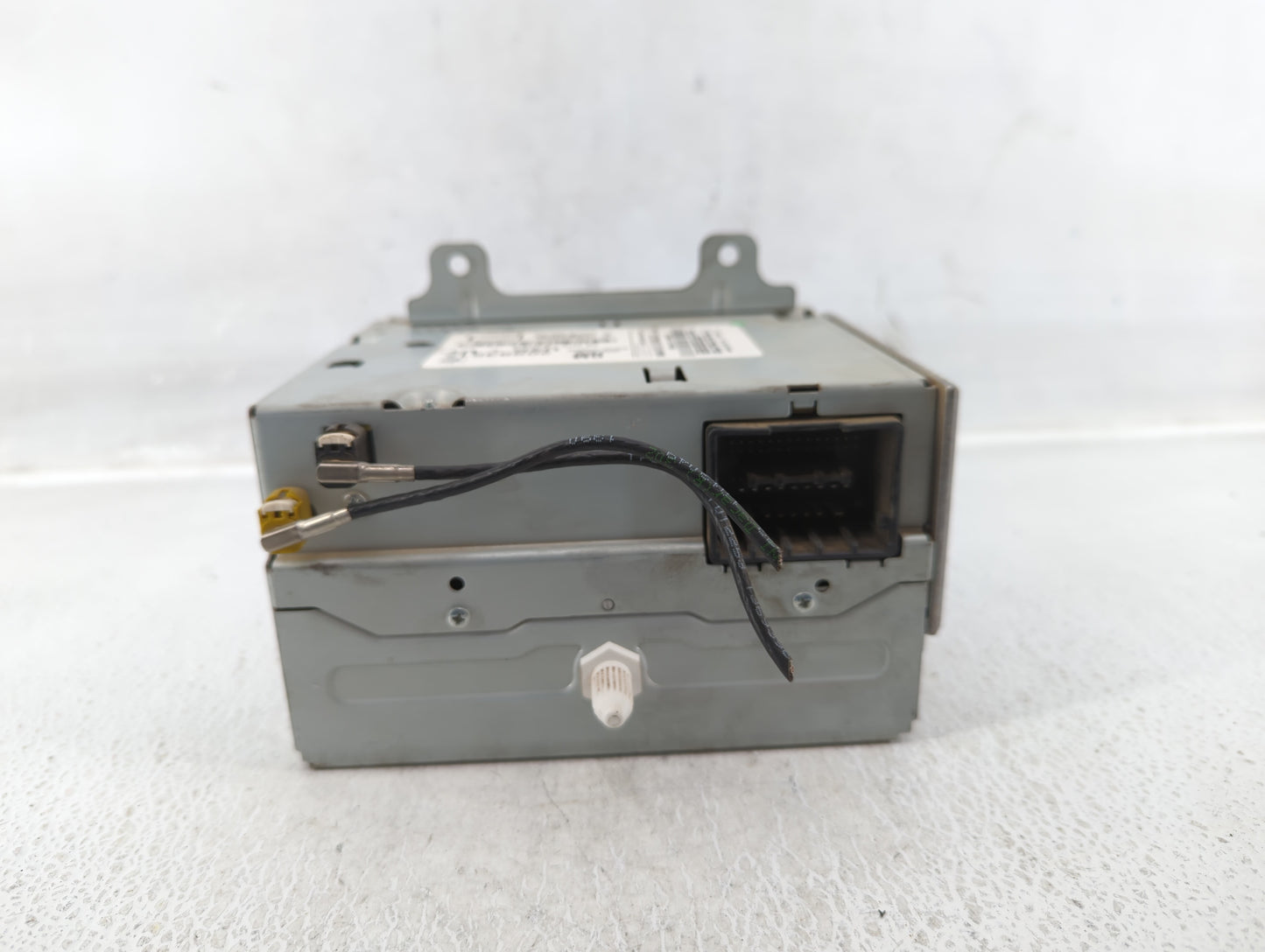 2011-2012 Buick Regal Am Fm Cd Player Radio Receiver - Oemusedautoparts1.com