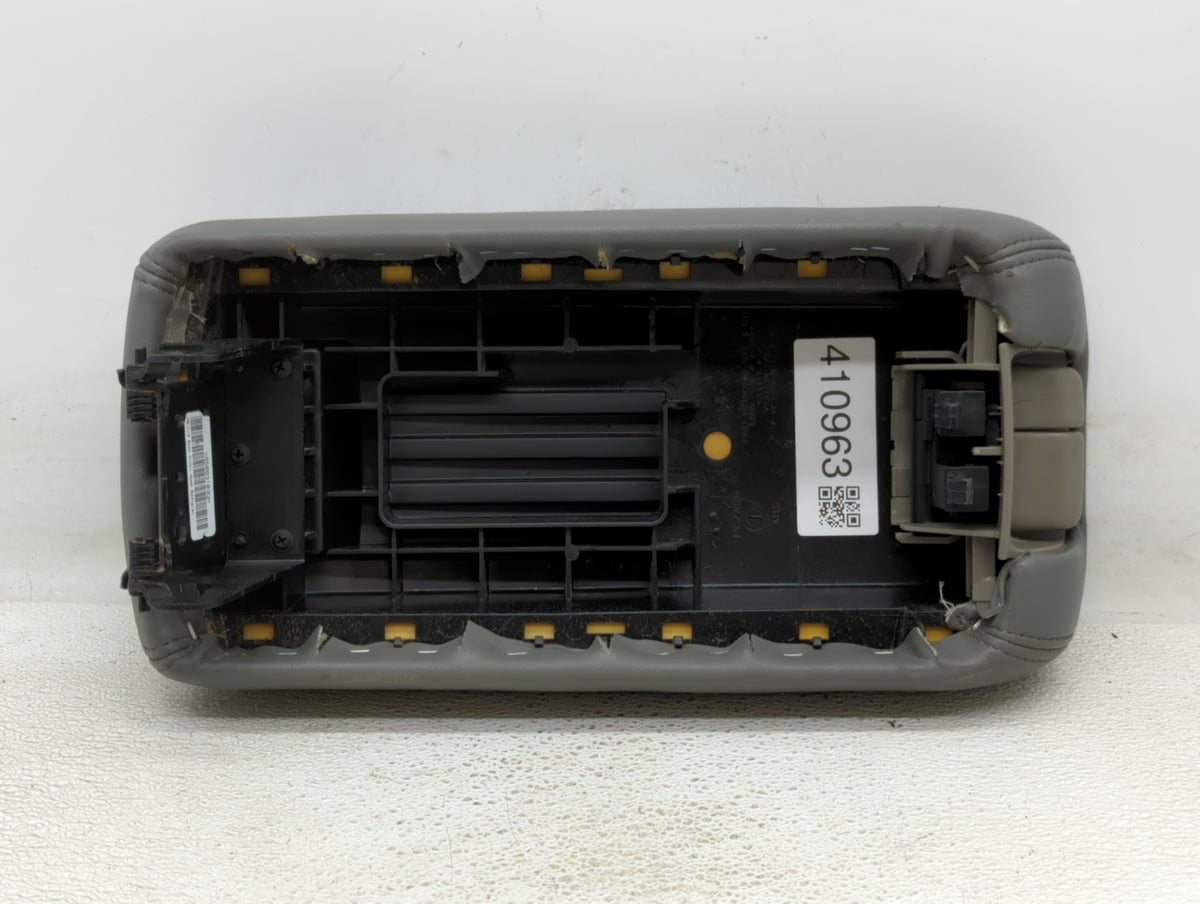 2011 Cadillac Cts Center Console Armrest Cover Lid Fits OEM Used Auto Parts - Oemusedautoparts1.com