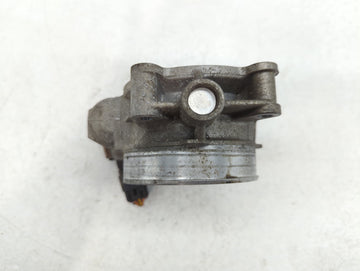 2006-2011 Cadillac Dts Throttle Body P/N:RME87-2B5495 Fits Fits 2006 2007 2008 2009 2010 2011 OEM Used Auto Parts