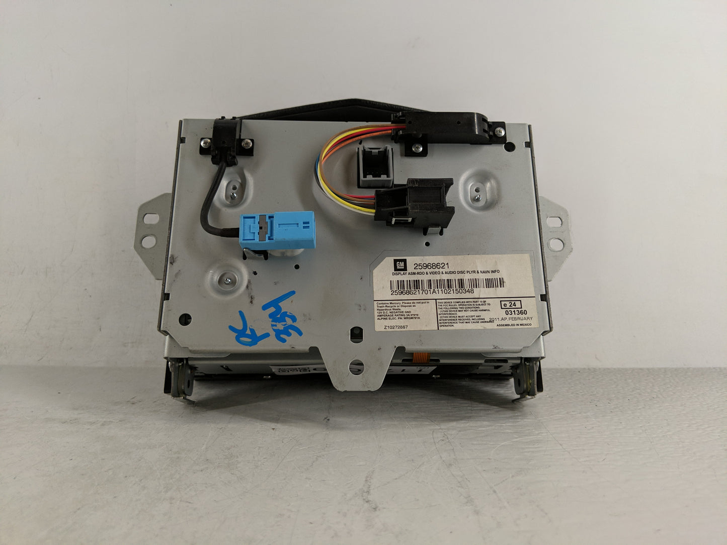 2010-2012 Cadillac Srx Radio AM FM Cd Player Receiver Replacement P/N:25968621 Fits Fits 2010 2011 2012 OEM Used Auto Parts