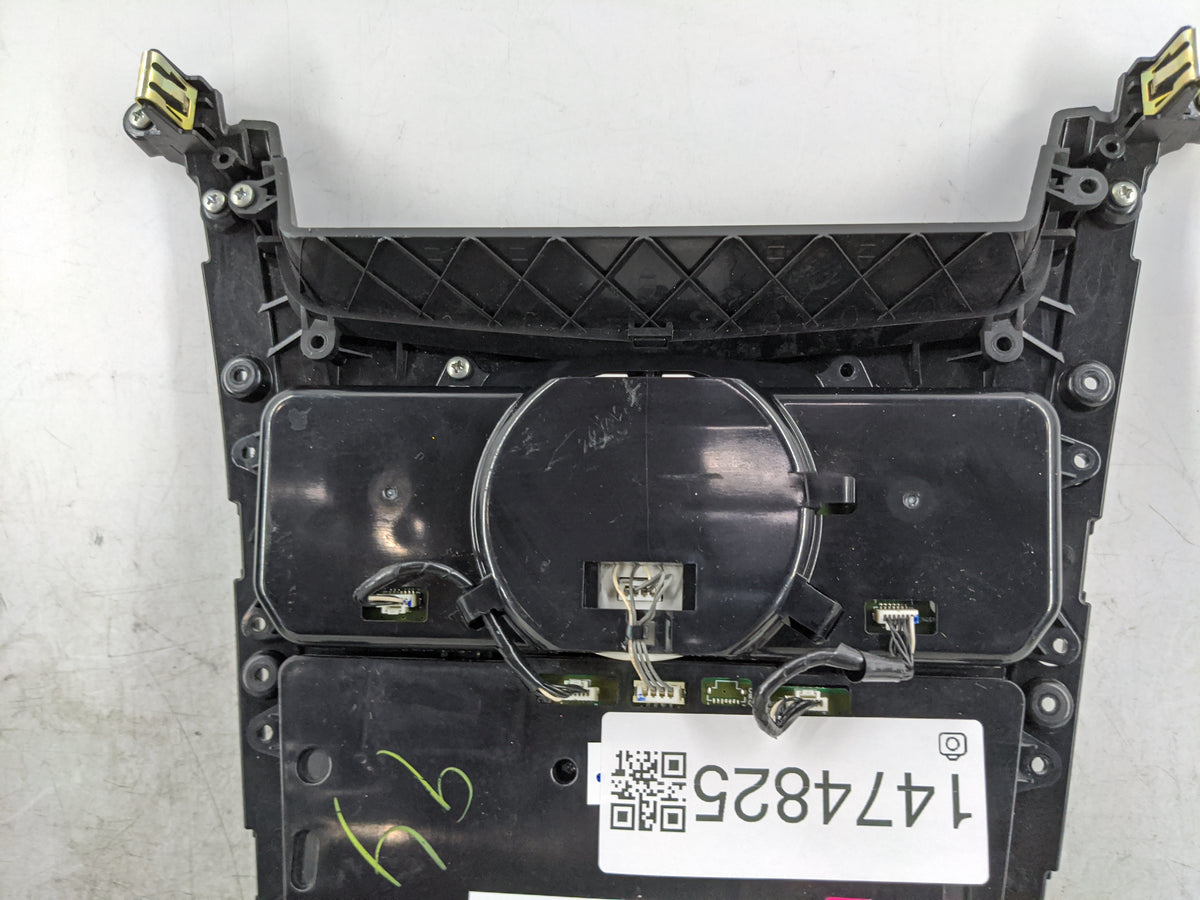 2011 Cadillac Srx Climate Control Module Temperature AC/Heater Replacement P/N:20927854 14799522, 109858449522 Fits OEM Used
