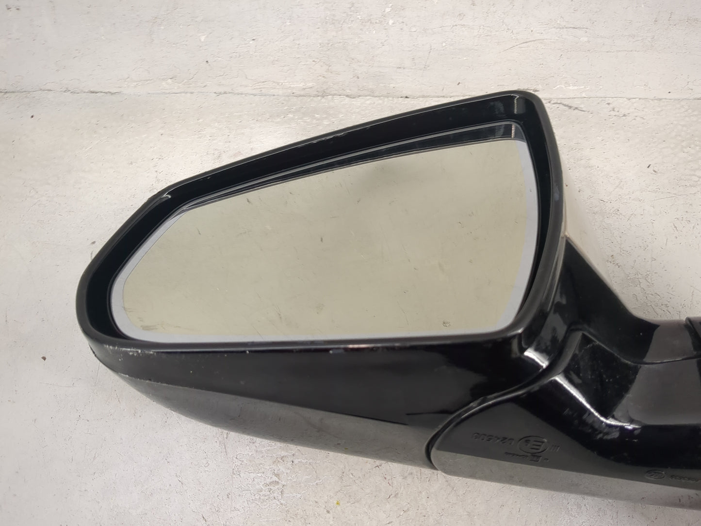 2010-2014 Cadillac Srx Driver Side View Mirror - Left Door Mirror OEM Used - Oemusedautoparts1.com