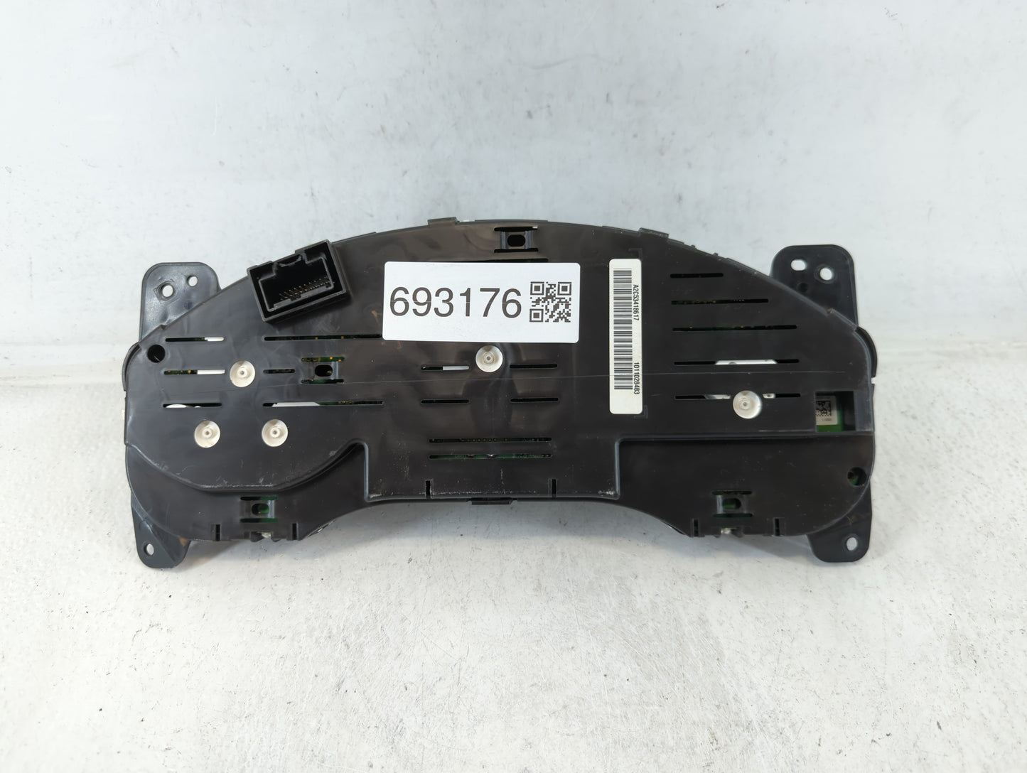 2011 Cadillac Srx Instrument Cluster Speedometer Gauges P/N:20997896 Fits OEM Used Auto Parts - Oemusedautoparts1.com