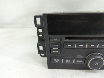 2010-2011 Chevrolet Aveo Radio AM FM Cd Player Receiver Replacement P/N:AGC-7110TA-EZ 95215876 Fits Fits 2010 2011 OEM Used Auto Parts