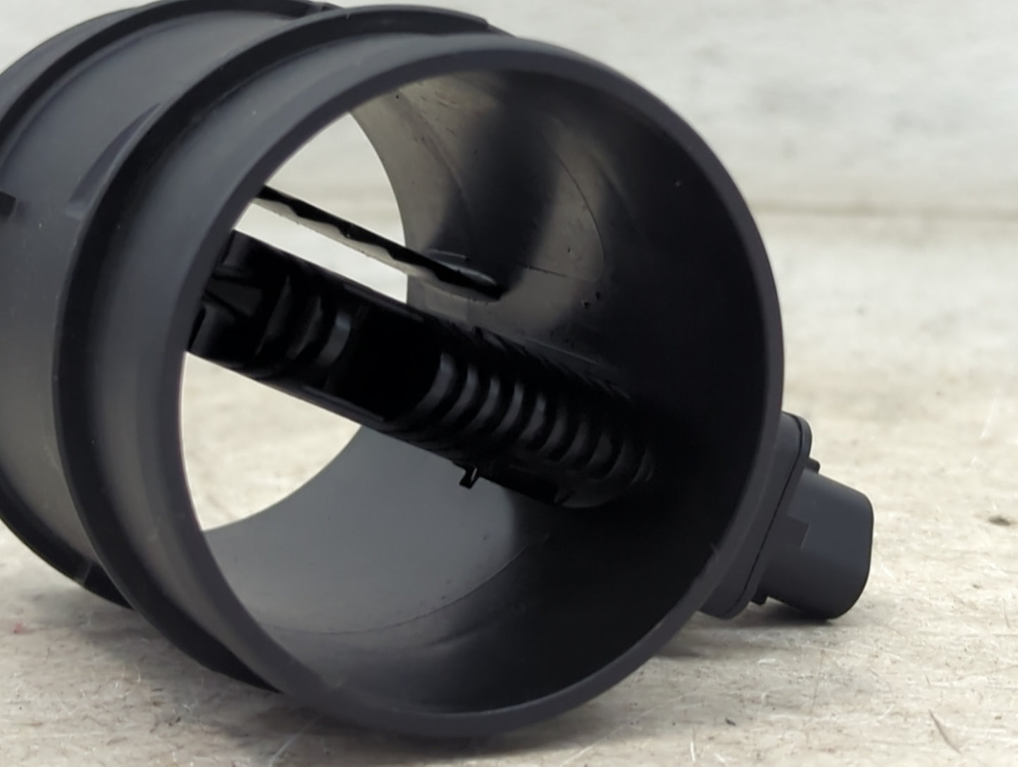 2009-2011 Chevrolet Aveo Mass Air Flow Meter Maf 1486464 - Oemusedautoparts1.com