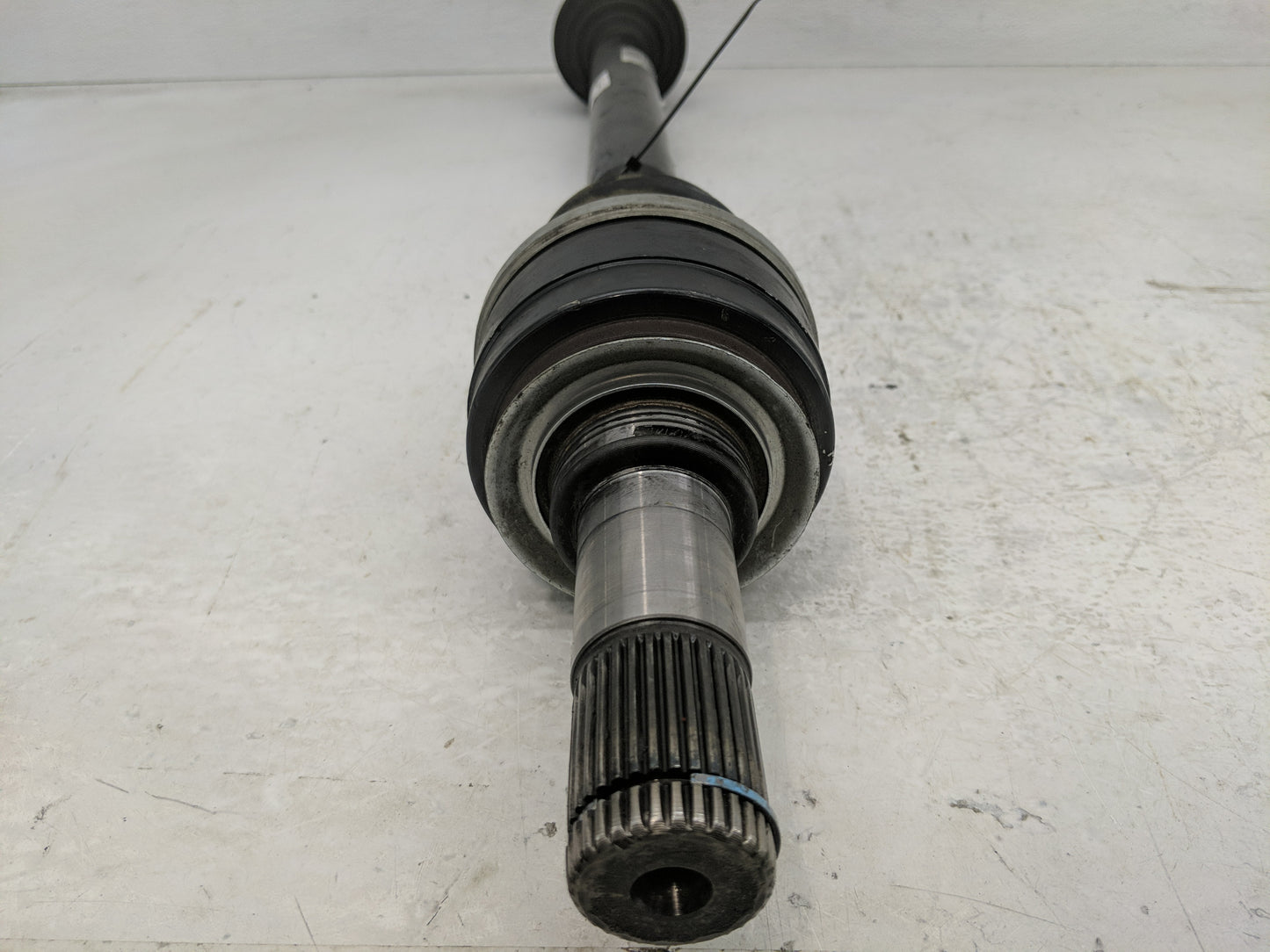 2010-2015 Chevrolet Camaro Axle Shaft Front Driver Cv C/v - Oemusedautoparts1.com