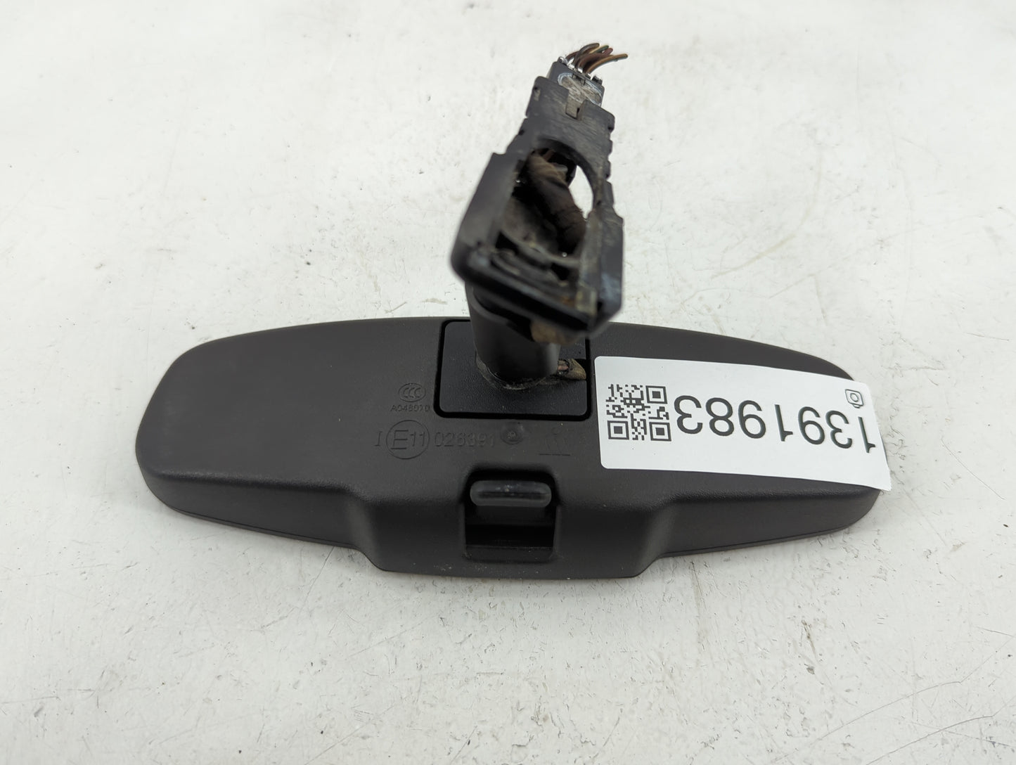 2010-2012 Chevrolet Camaro Interior Rear View Mirror Replacement OEM P/N:A048070 Fits OEM Used Auto Parts - Oemusedautoparts