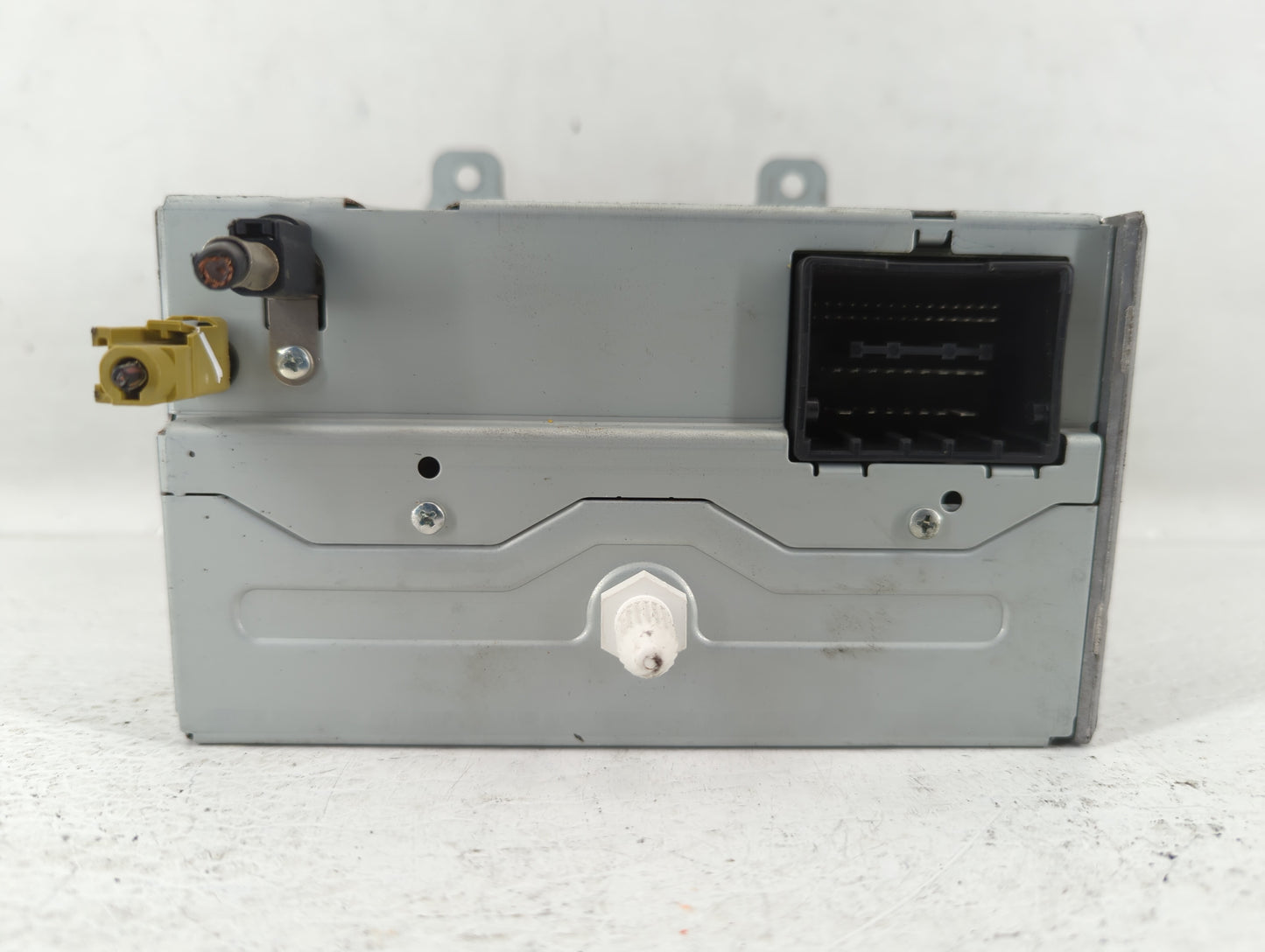 2011-2012 Chevrolet Camaro Am Fm Cd Player Radio Receiver - Oemusedautoparts1.com