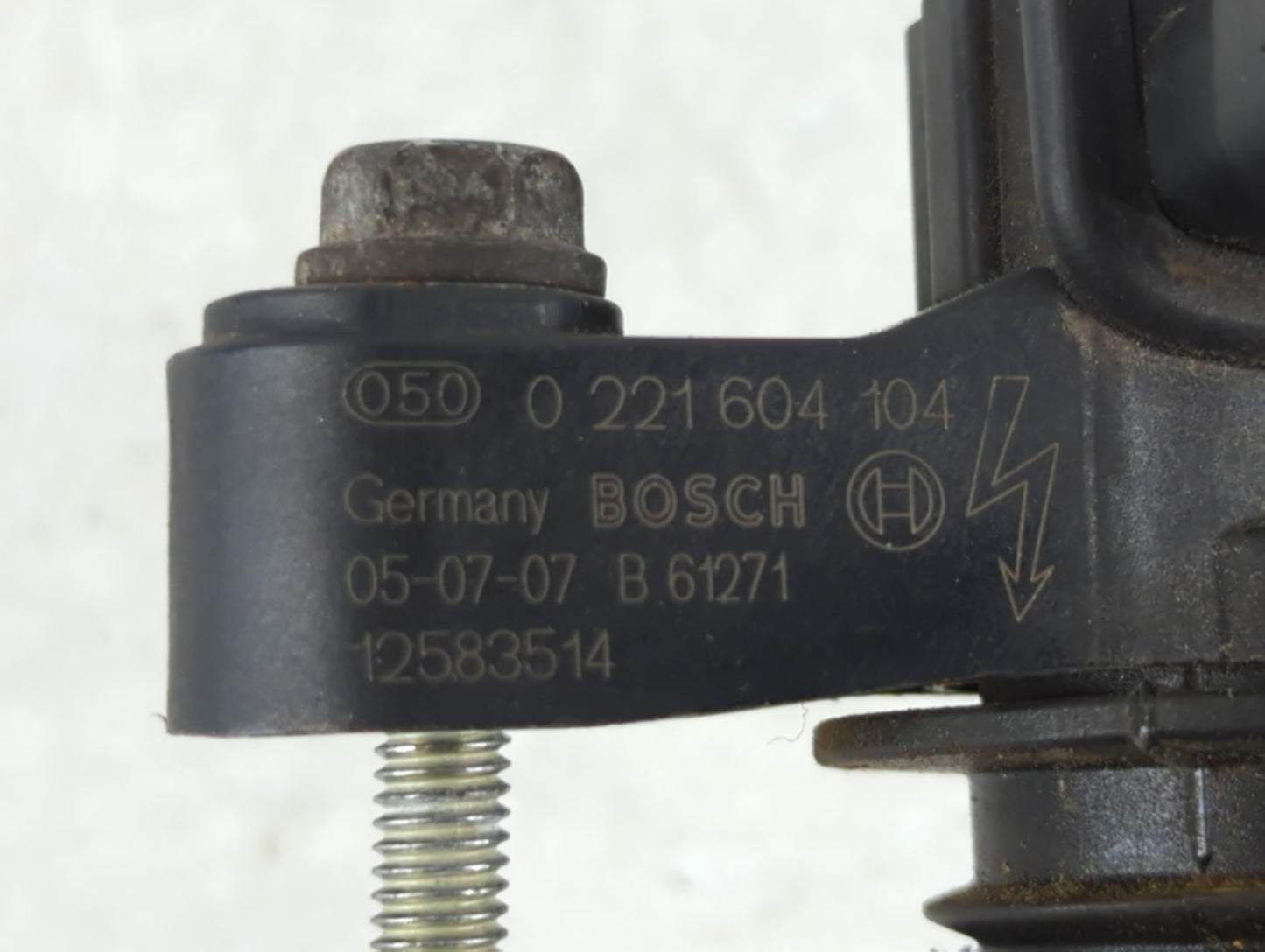 2010-2015 Chevrolet Camaro Ignition Coil Igniter Pack - Oemusedautoparts1.com