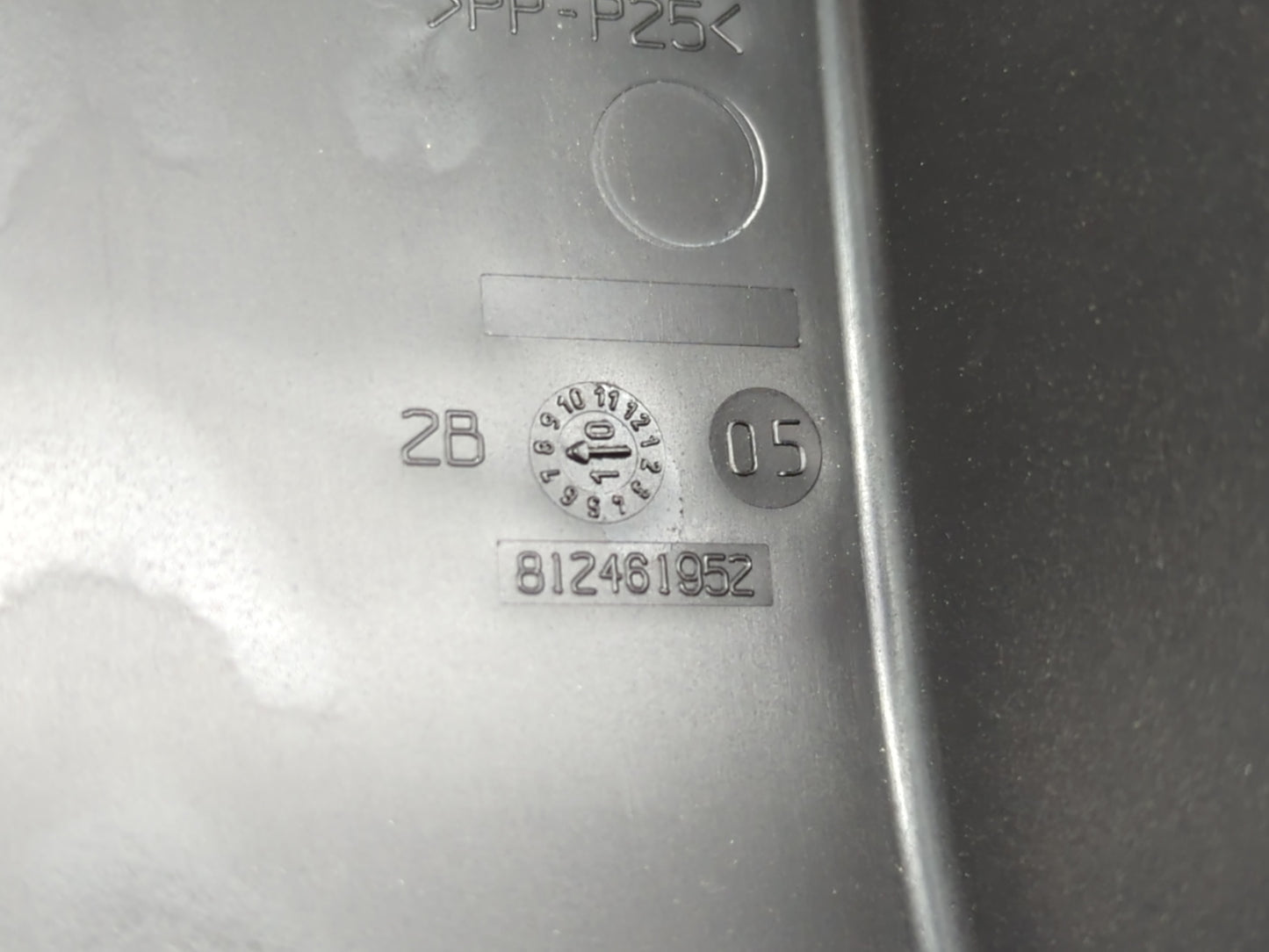 2011-2014 Chevrolet Cruze Fusebox Fuse Box Panel Relay Module P/N:812461952 Fits Fits 2011 2012 2013 2014 OEM Used Auto Part