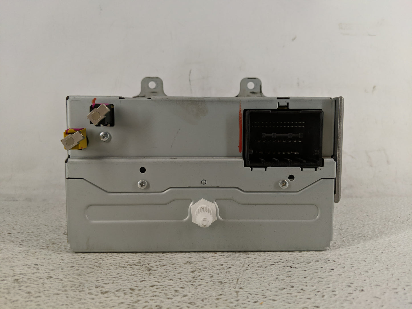 2011-2012 Chevrolet Cruze Radio AM FM Cd Player Receiver Replacement P/N:20983517 Fits Fits 2010 2011 2012 OEM Used Auto Par