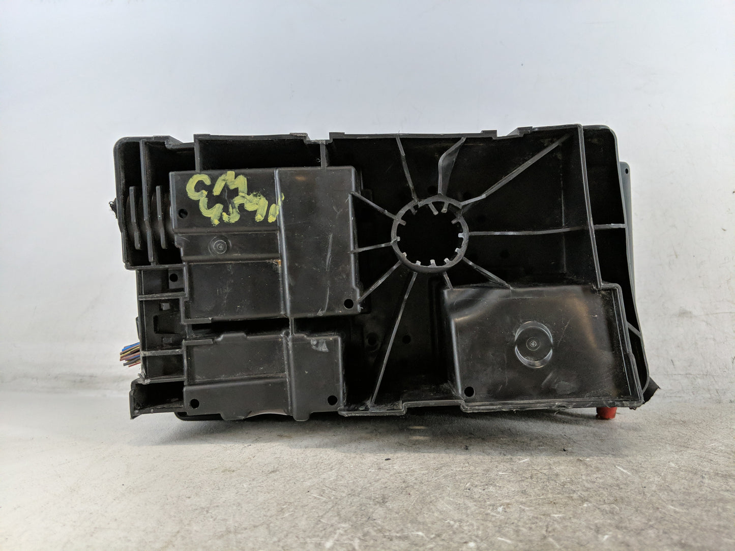 2011-2014 Chevrolet Cruze Fusebox Fuse Box Panel Relay Module P/N:13255300 13222782 Fits Fits 2011 2012 2013 2014 OEM Used A