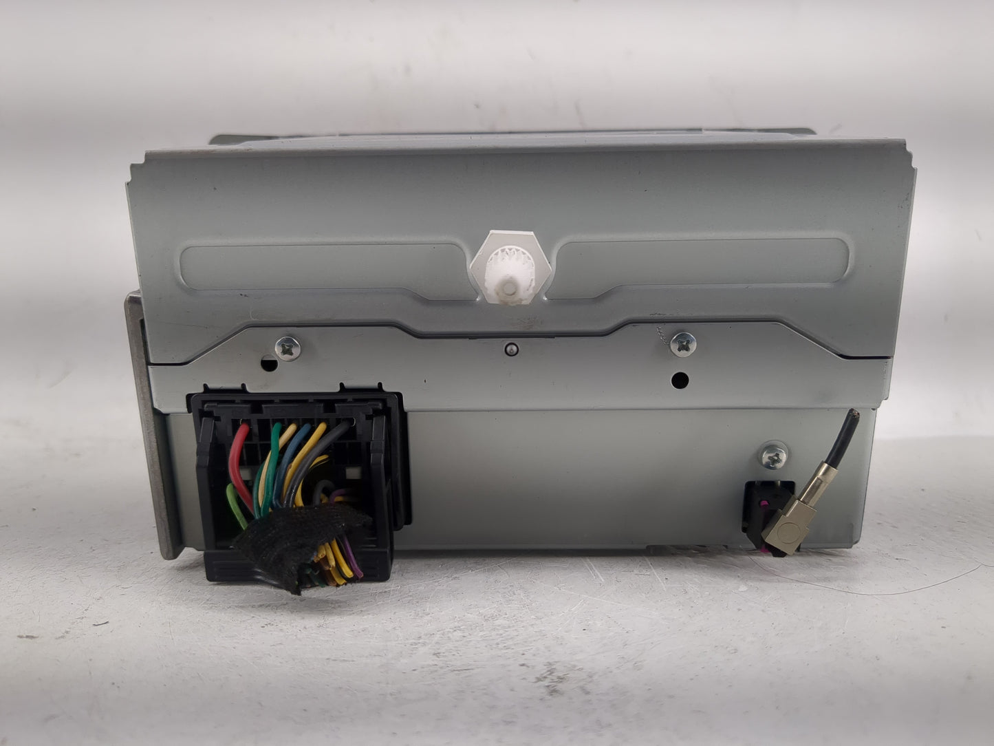 2011 Chevrolet Cruze Radio AM FM Cd Player Receiver Replacement P/N:20983516 Fits Fits 2010 OEM Used Auto Parts - Oemusedaut