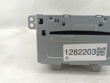 2011-2012 Chevrolet Cruze Radio AM FM Cd Player Receiver Replacement P/N:20983517 Fits Fits 2010 2011 2012 OEM Used Auto Parts