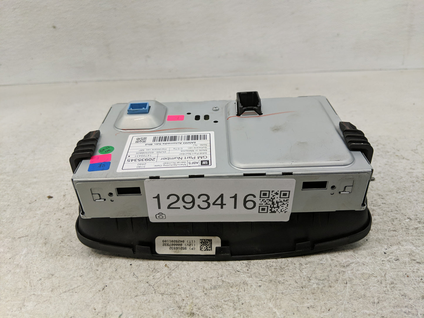 2011-2011 Chevrolet Cruze Information Display Screen - Oemusedautoparts1.com