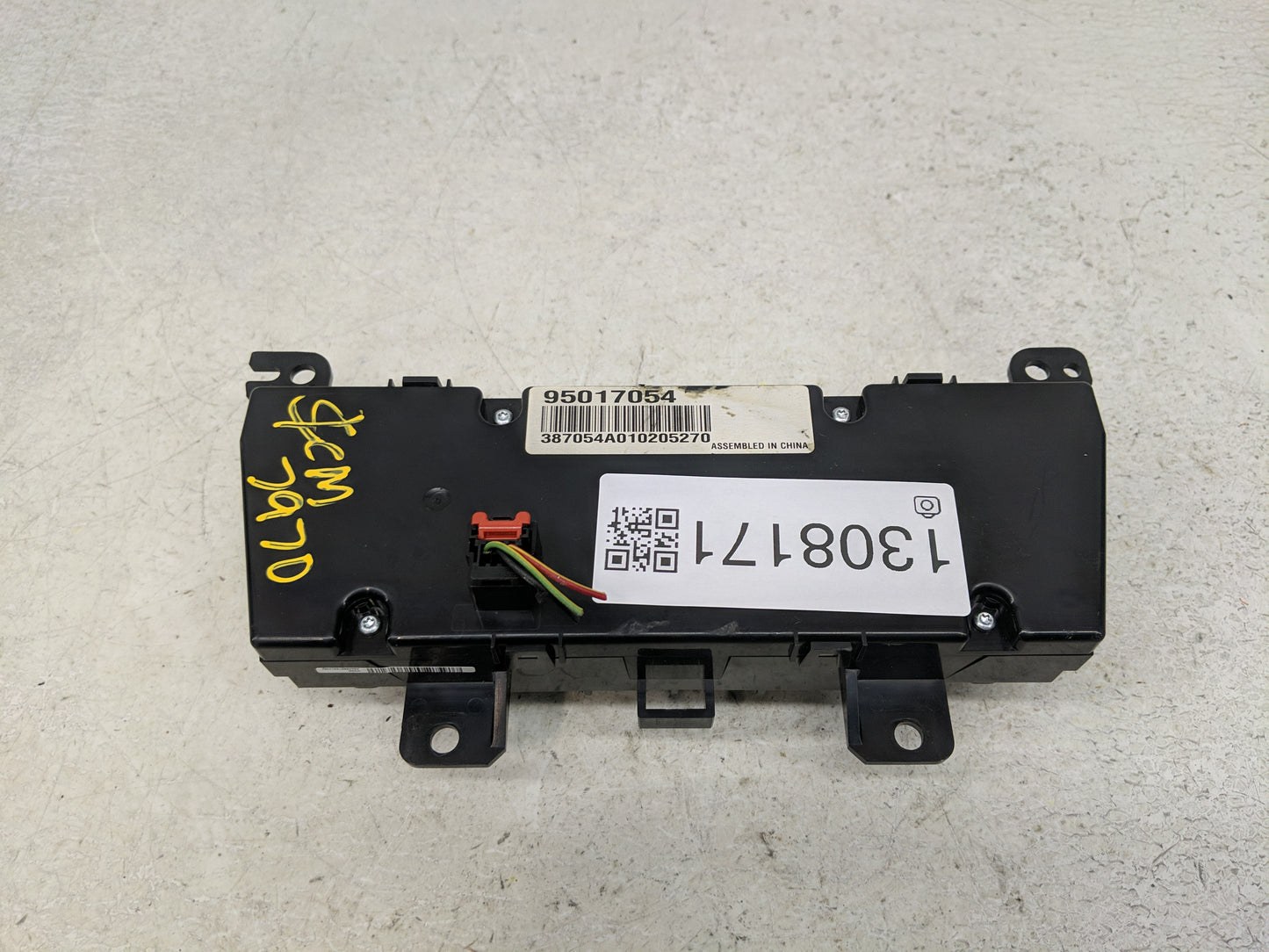 2011-2012 Chevrolet Cruze Climate Control Module Temperature AC/Heater Replacement P/N:95017054 Fits Fits 2011 2012 OEM Used