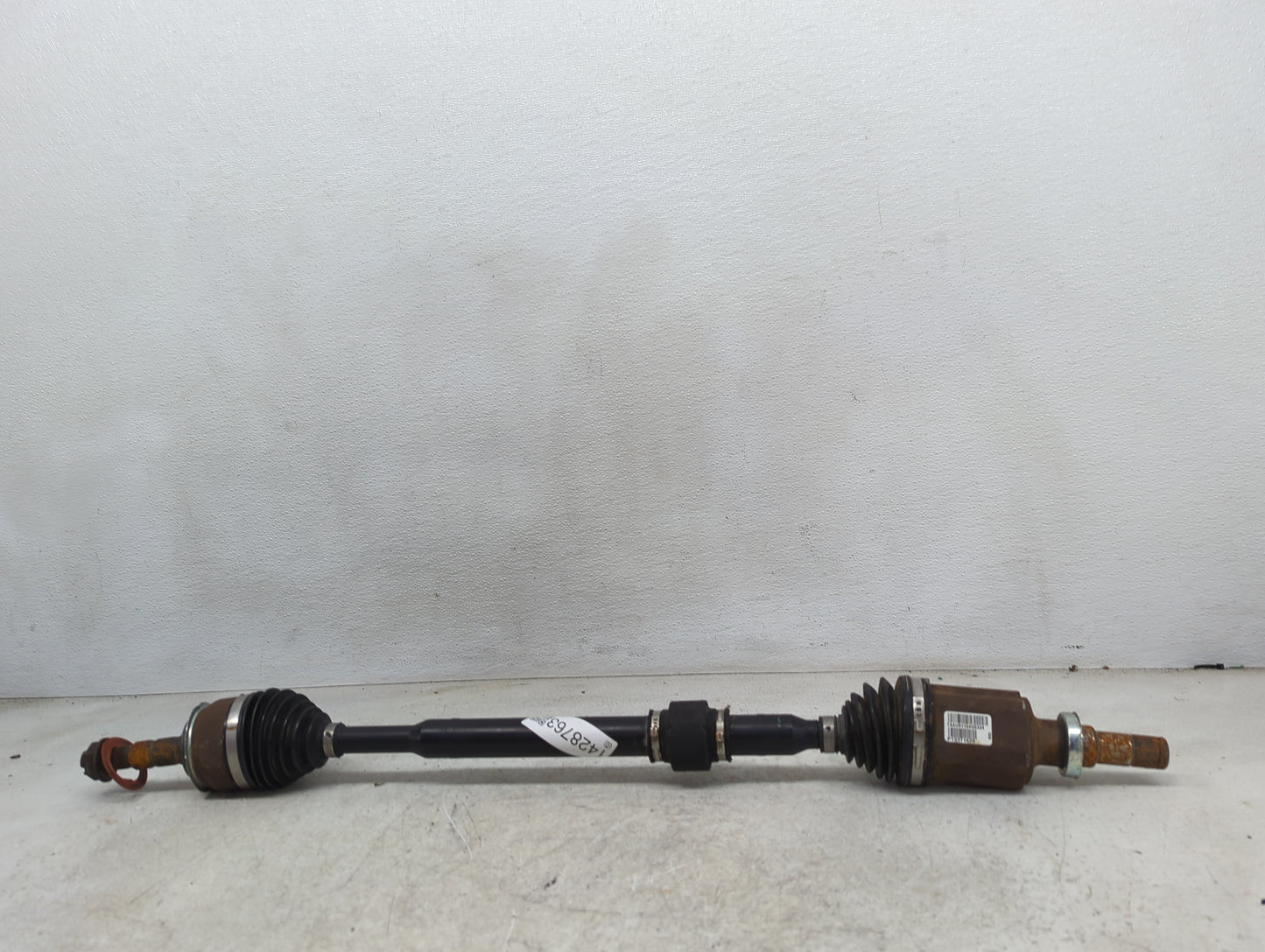 2011-2012 Chevrolet Cruze Axle Shaft Front Passenger Cv C/v - Oemusedautoparts1.com