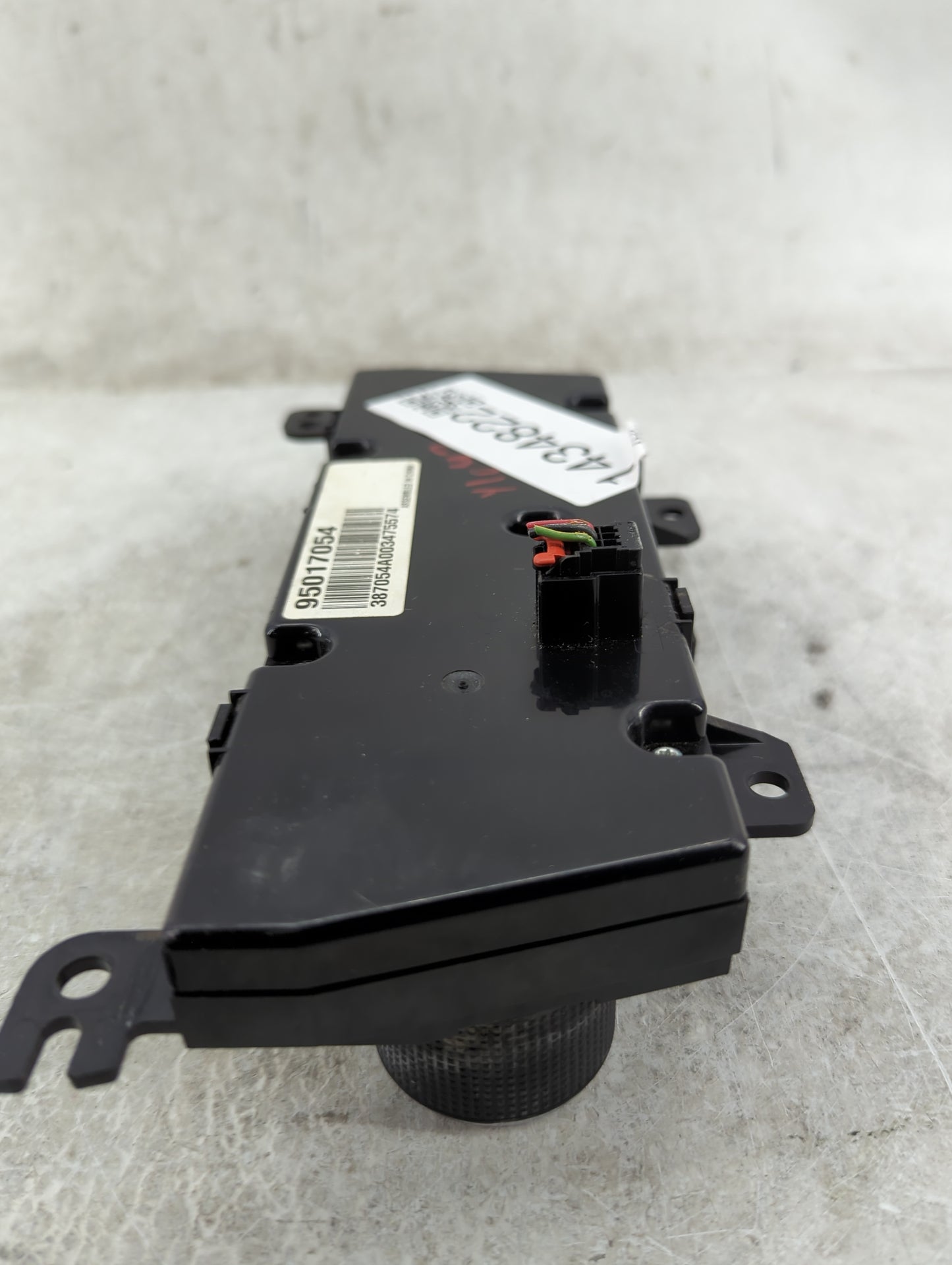 2011-2012 Chevrolet Cruze Climate Control Module Temperature AC/Heater Replacement P/N:95017054 387054A003475574 Fits OEM Us