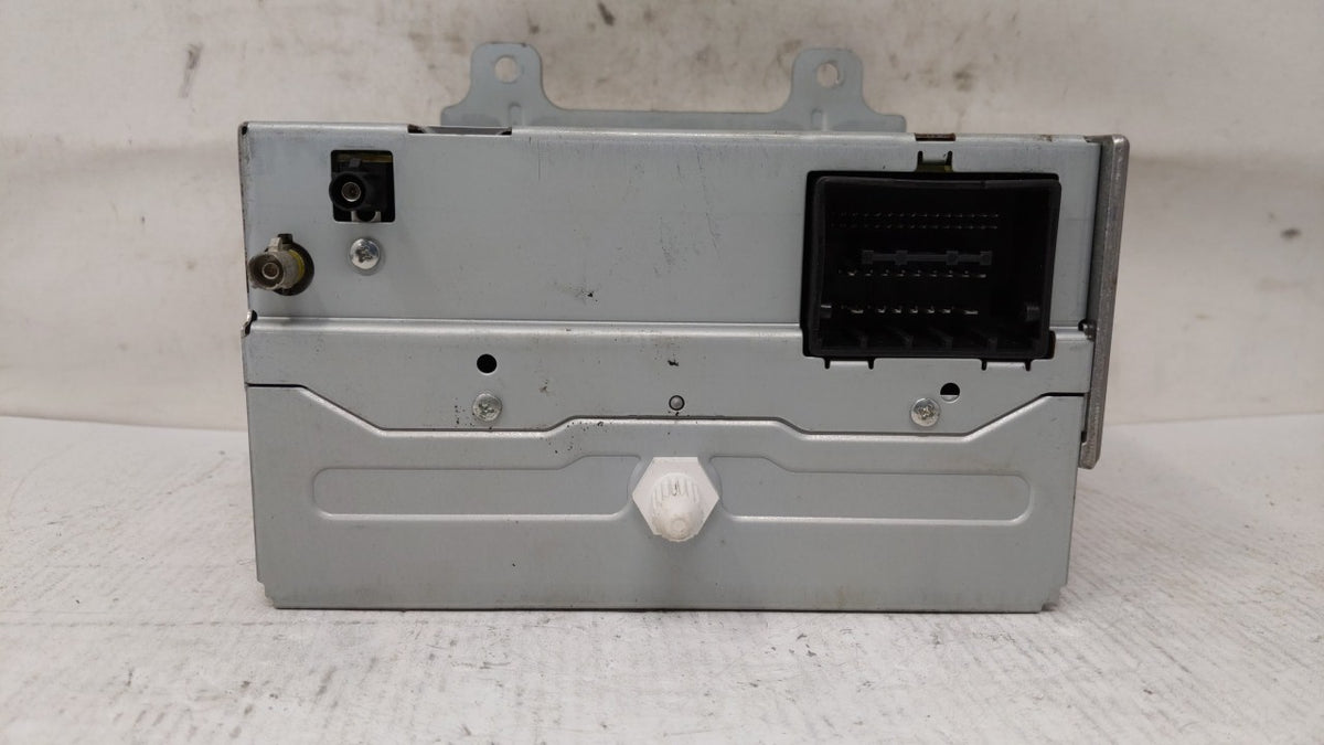 2011-2012 Chevrolet Cruze Am Fm Cd Player Radio Receiver 184677 - Oemusedautoparts1.com