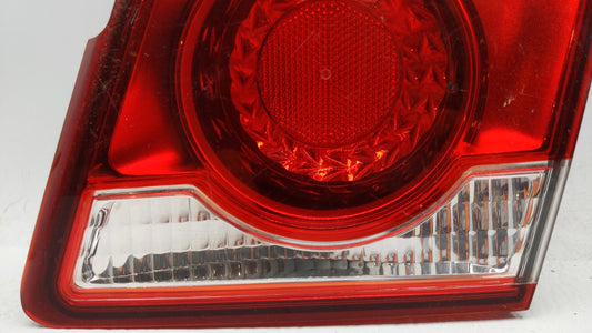 2011-2016 Chevrolet Cruze Tail Light Assembly Passenger Right OEM Fits Fits 2011 2012 2013 2014 2015 2016 OEM Used Auto Parts
