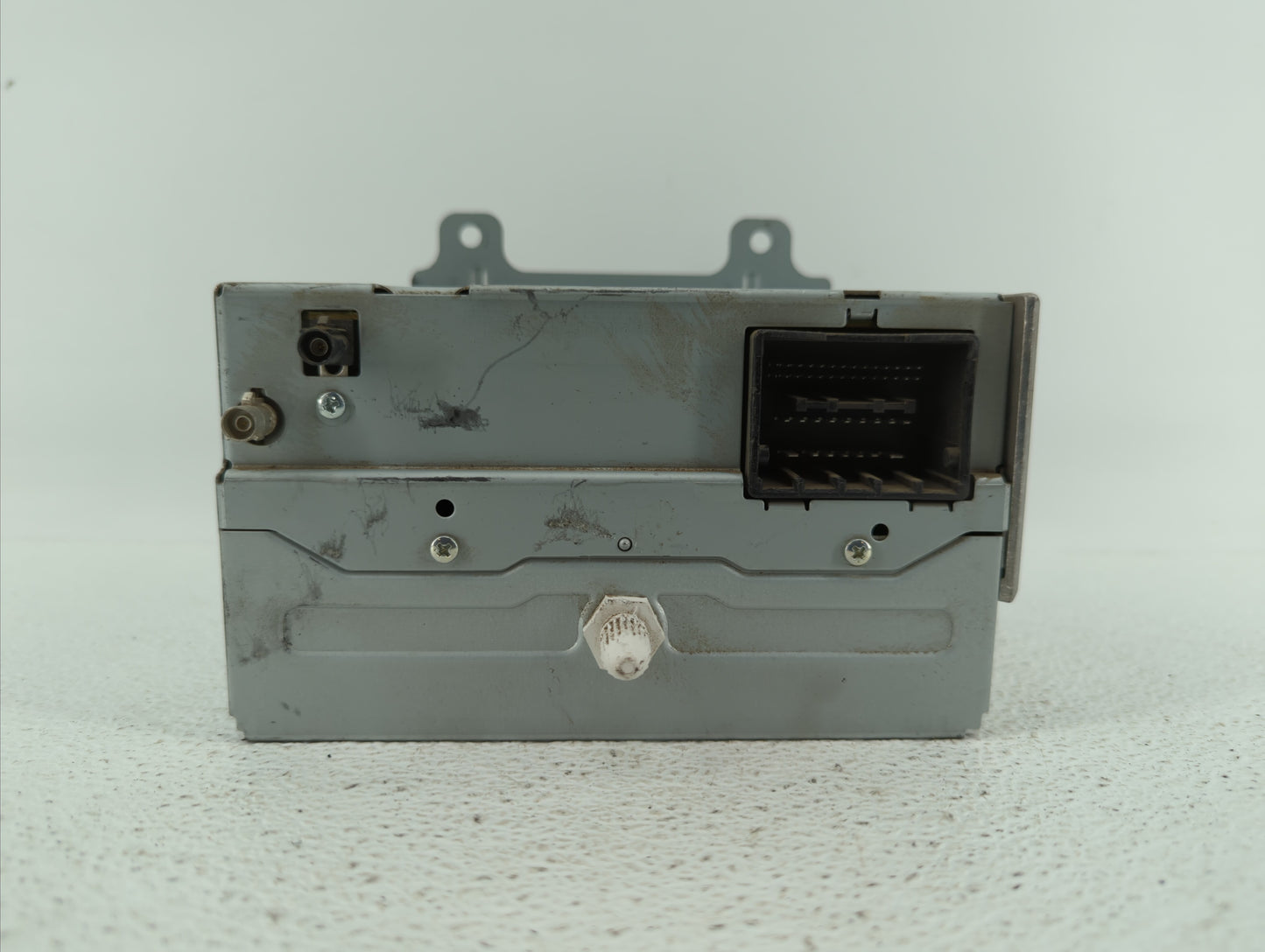 2011-2012 Chevrolet Cruze Am Fm Cd Player Radio Receiver - Oemusedautoparts1.com
