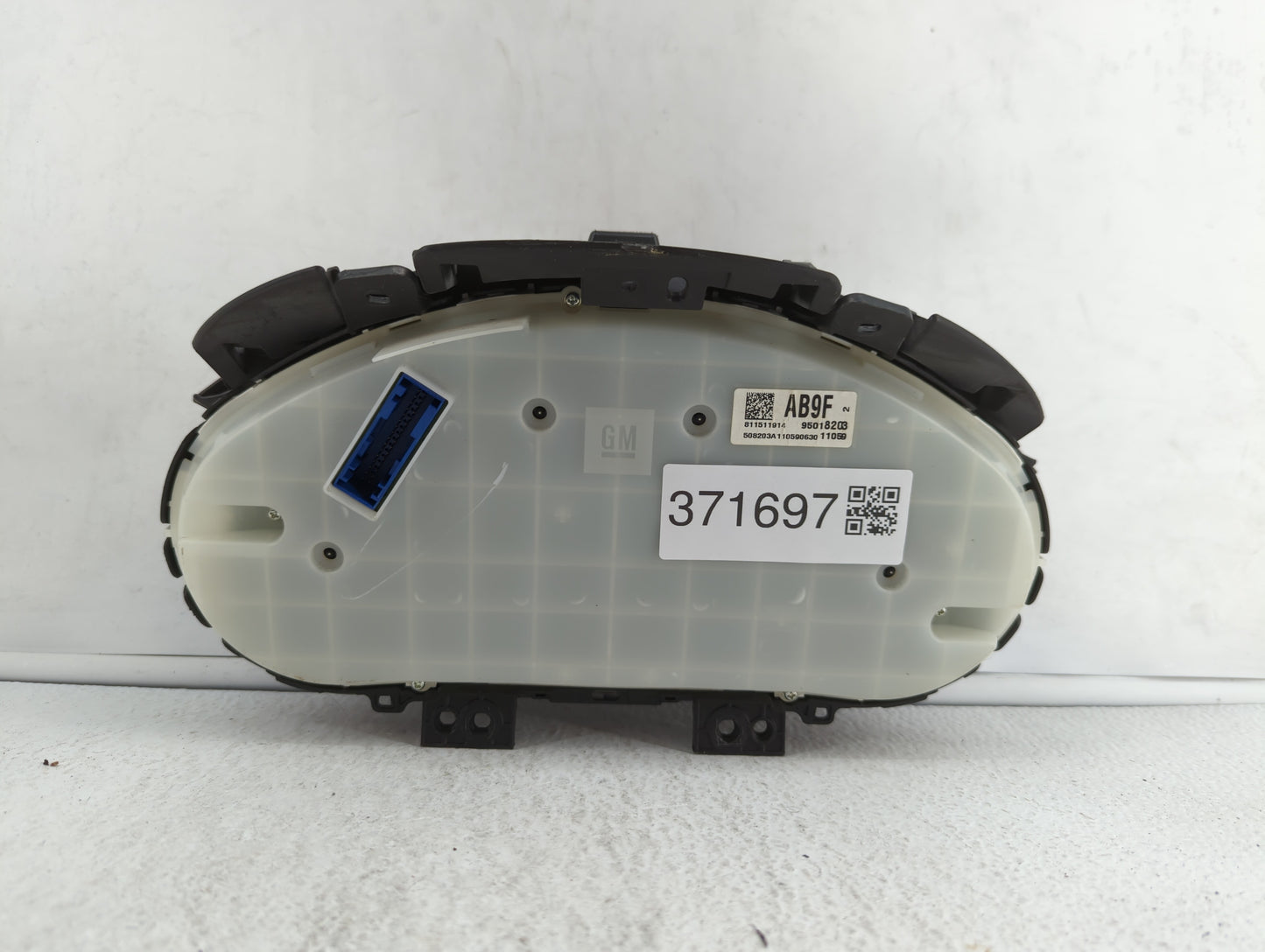 2011 Chevrolet Cruze Instrument Cluster Speedometer Gauges P/N:95018203 95235826, 95216802, 95235824, 811511914, 95018205 Fi