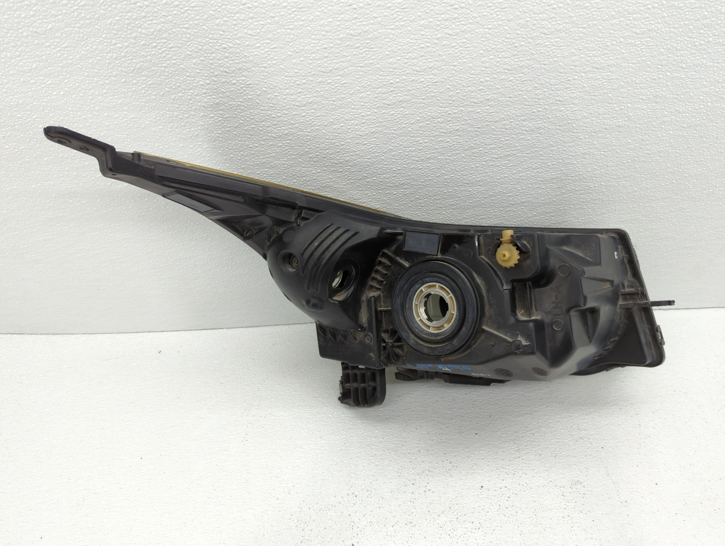 2011-2012 Chevrolet Cruze Driver Left Oem Head Light Headlight Lamp - Oemusedautoparts1.com