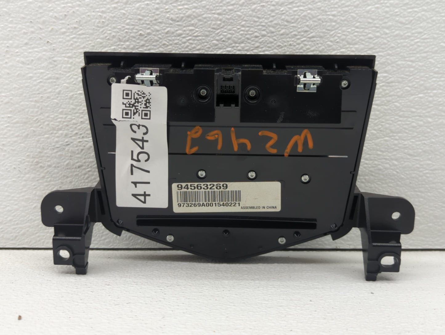 2011 Chevrolet Cruze Radio Control Panel - Oemusedautoparts1.com