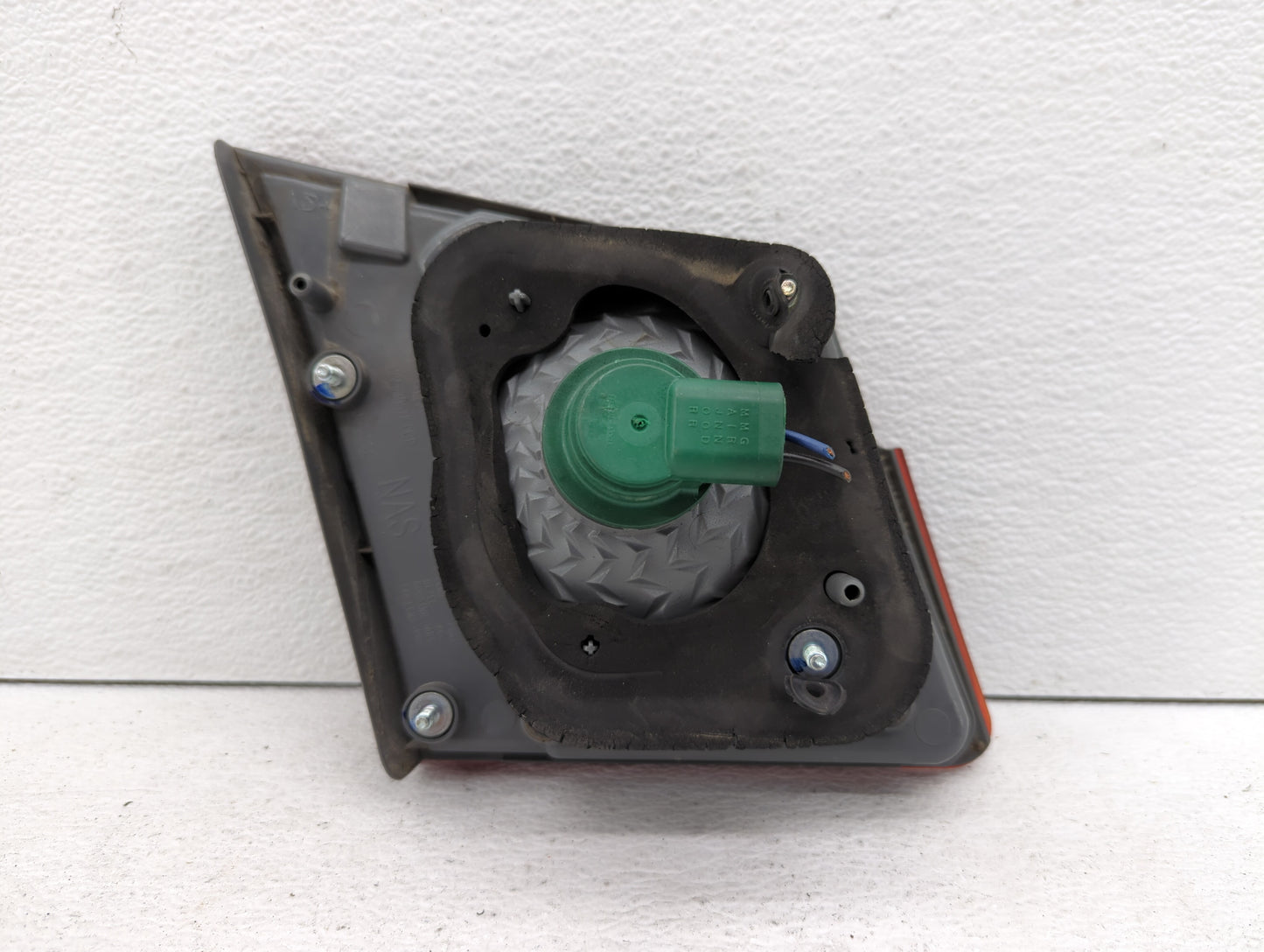 2011-2016 Chevrolet Cruze Tail Light Assembly Passenger Right OEM P/N:3057KLCP 2T 11 1P GM Fits Fits 2011 2012 2013 2014 201